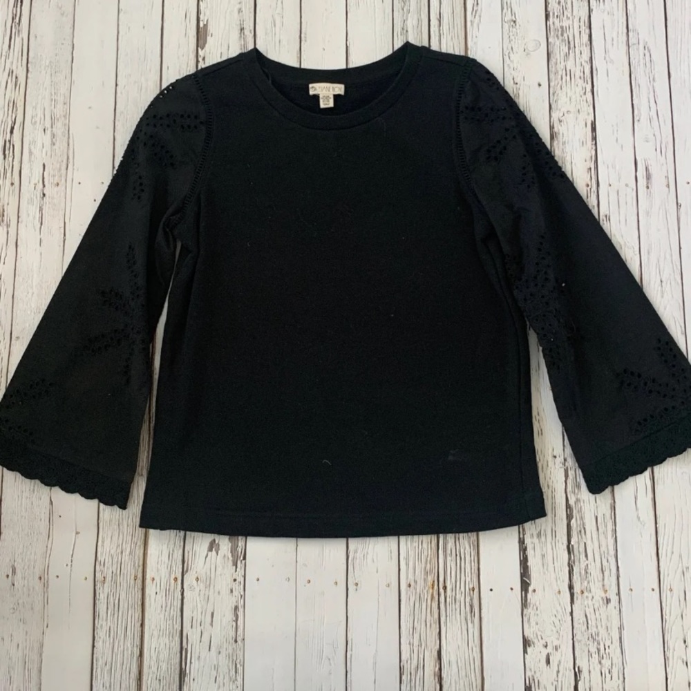 Black Sweatshirt